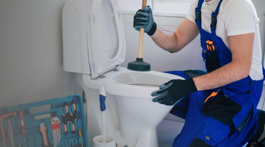 sewer line plumber in Greenfield, CA